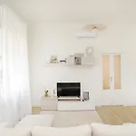 Διαμέρισμα Corsica
