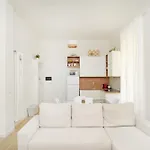 Διαμέρισμα Corsica